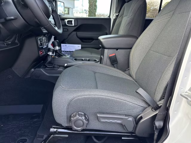 2026 Bright White Clearcoat Jeep Wrangler Willys 4X4 Convertible