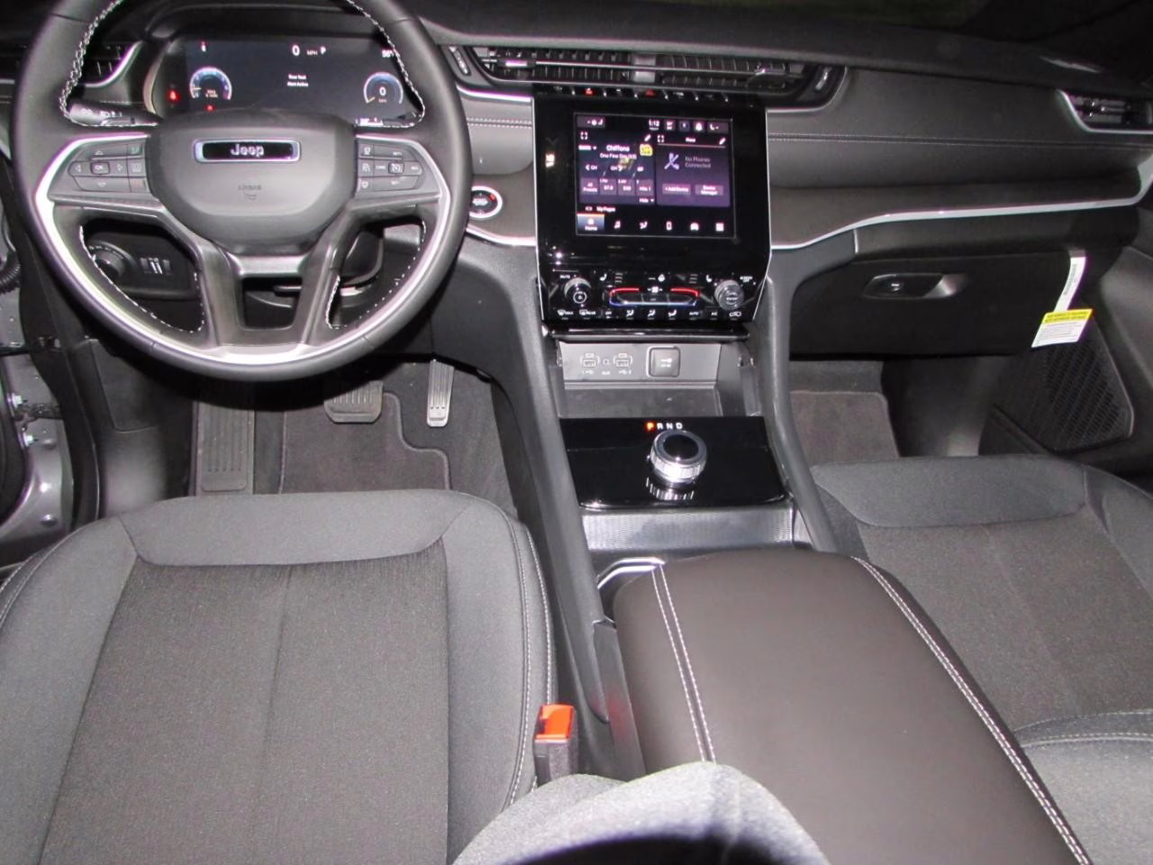 2025 Baltic Gray Metallic Clearcoat Jeep Grand Cherokee 4X4 SUV