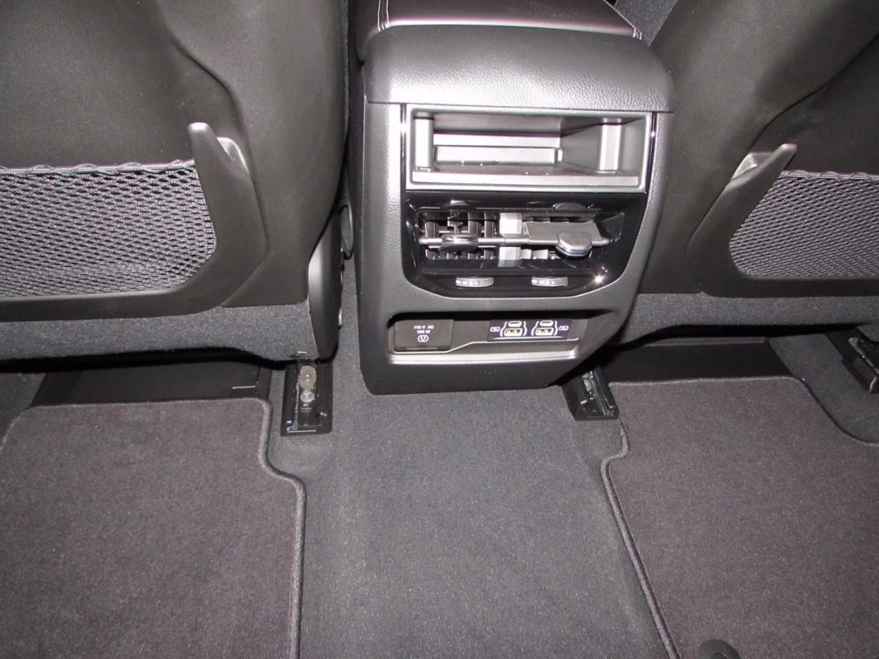 2025 Baltic Gray Metallic Clearcoat Jeep Grand Cherokee 4X4 SUV