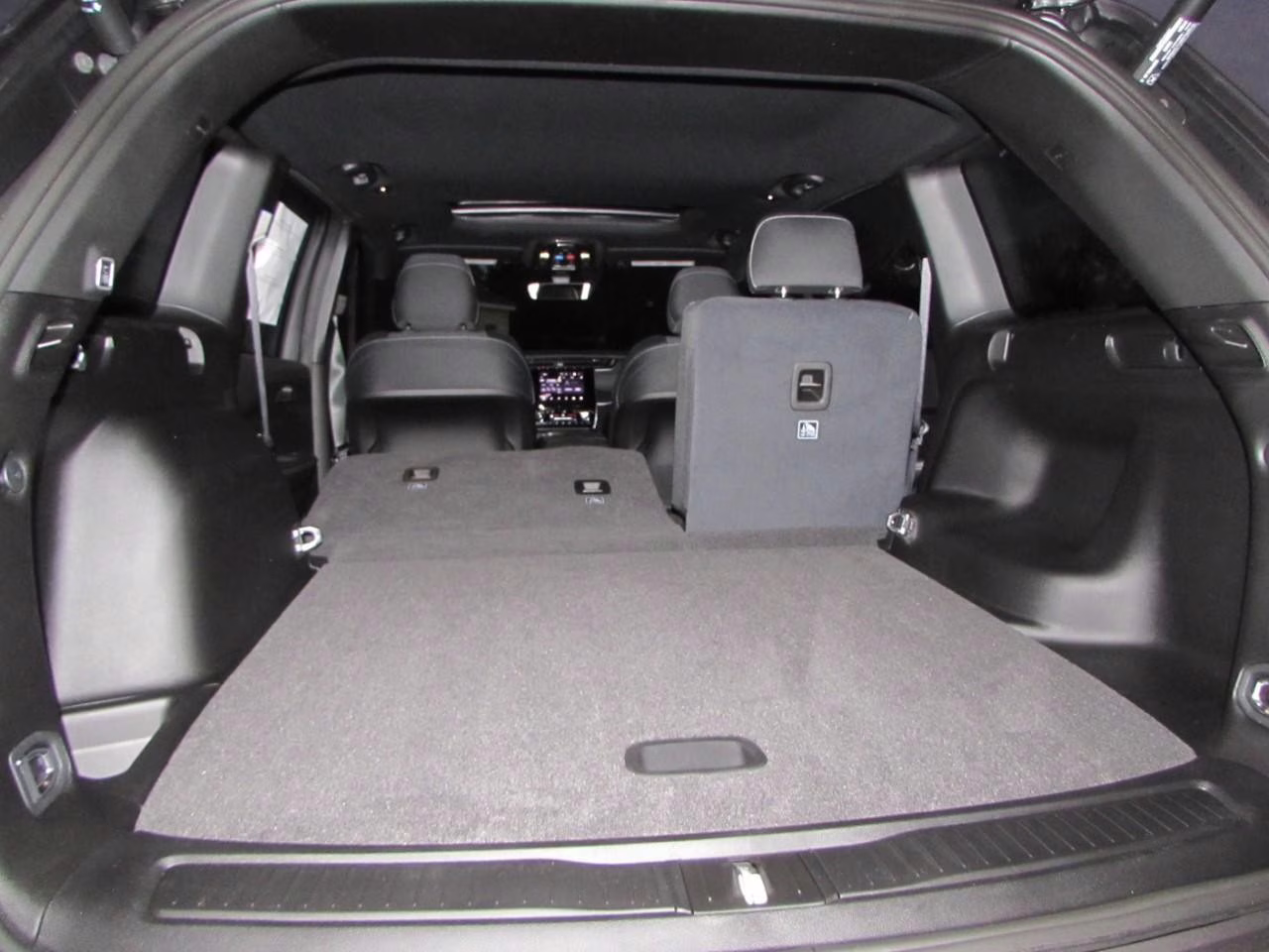 2025 Baltic Gray Metallic Clearcoat Jeep Grand Cherokee 4X4 SUV