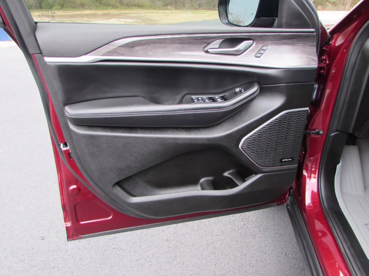 2024 Velvet Red Pearlcoat Jeep Grand Cherokee L Limited 4X4 SUV