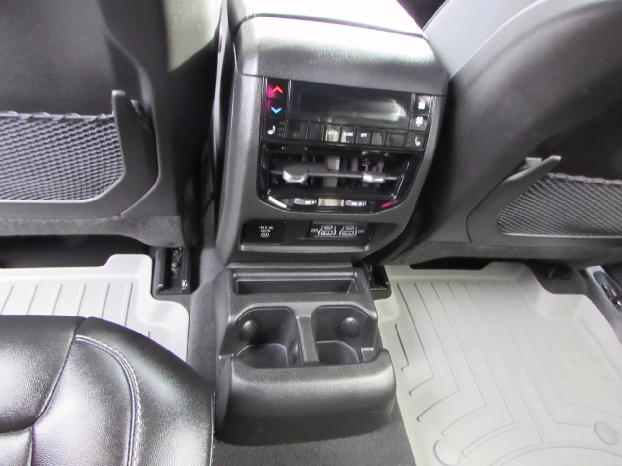 2024 Velvet Red Pearlcoat Jeep Grand Cherokee L Limited 4X4 SUV