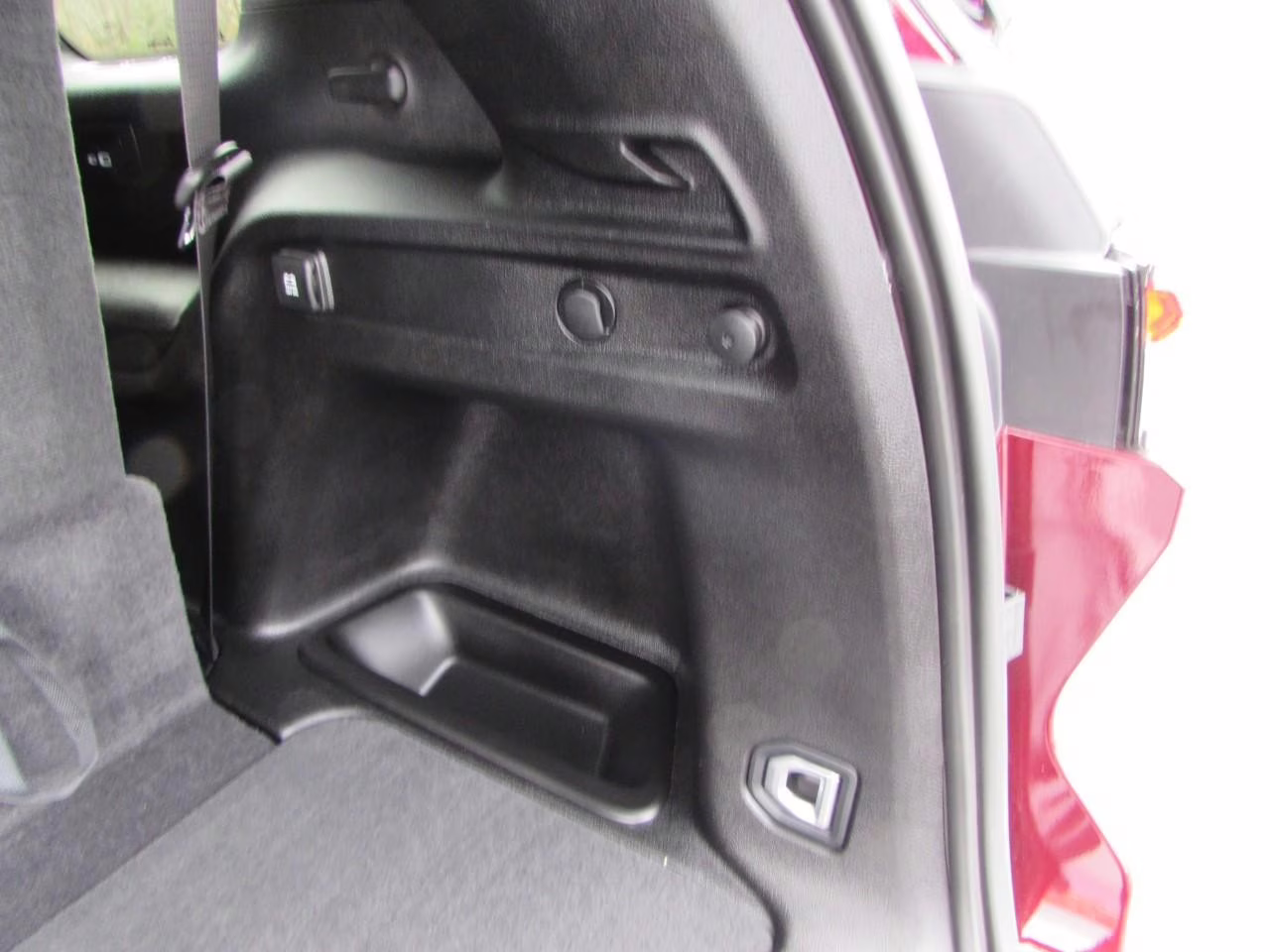 2024 Velvet Red Pearlcoat Jeep Grand Cherokee L Limited 4X4 SUV