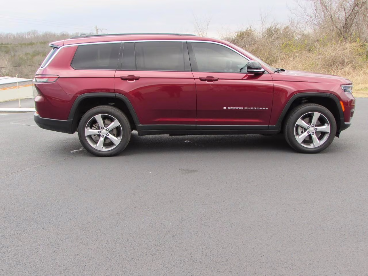 2024 Velvet Red Pearlcoat Jeep Grand Cherokee L Limited 4X4 SUV