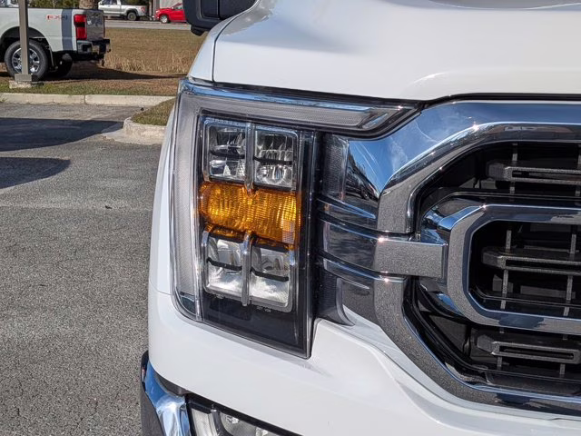 2023 Oxford White Ford F-150 XLT 4X4 Truck