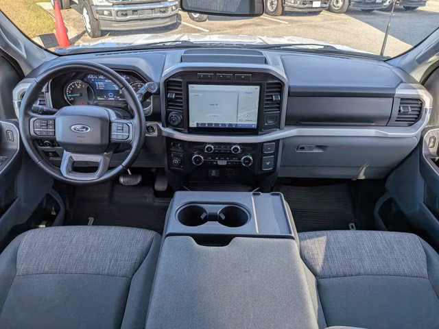 2023 Oxford White Ford F-150 XLT 4X4 Truck