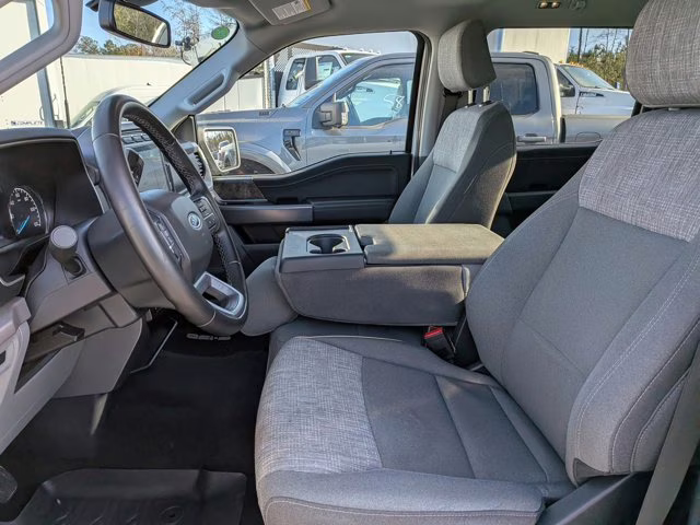 2023 Oxford White Ford F-150 XLT 4X4 Truck