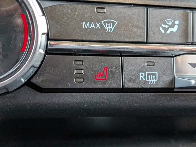 2023 Oxford White Ford F-150 XLT 4X4 Truck