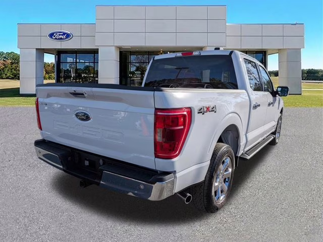 2023 Oxford White Ford F-150 XLT 4X4 Truck