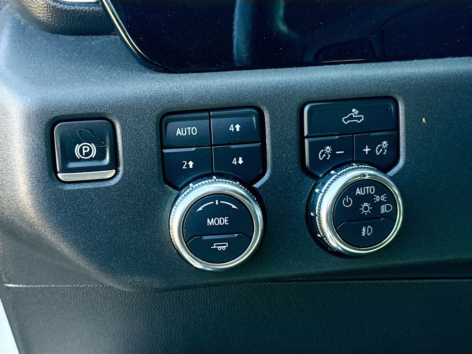 2024 Summit White GMC Sierra 1500 Elevation 4X4 Truck