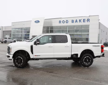 2026 Star White Metallic Tri-Coat Ford Super Duty F-250 SRW Platinum 4X4 Truck