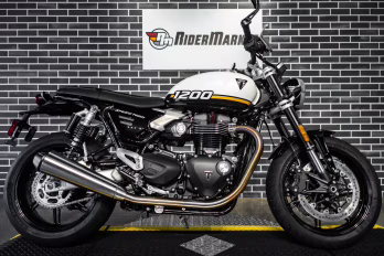 2025 CRYSTAL WHITE / SAPPHIRE BLACK Triumph Speed Twin 1200 Motorcycle