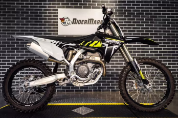 2024 JET BLACK / PURE WHITE Triumph TF 250-X Motorcycle
