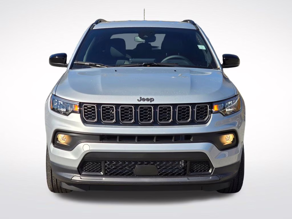 2026 Silver Zynith Metallic Clearcoat Jeep Compass Latitude 4X4 SUV
