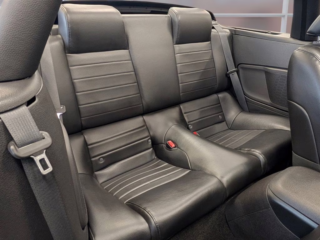 2007 White Ford Mustang Shelby GT500 RWD Convertible