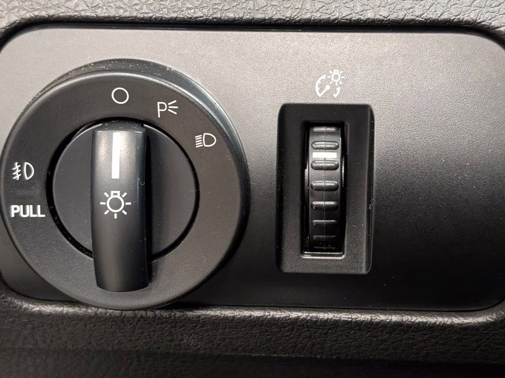 2007 White Ford Mustang Shelby GT500 RWD Convertible