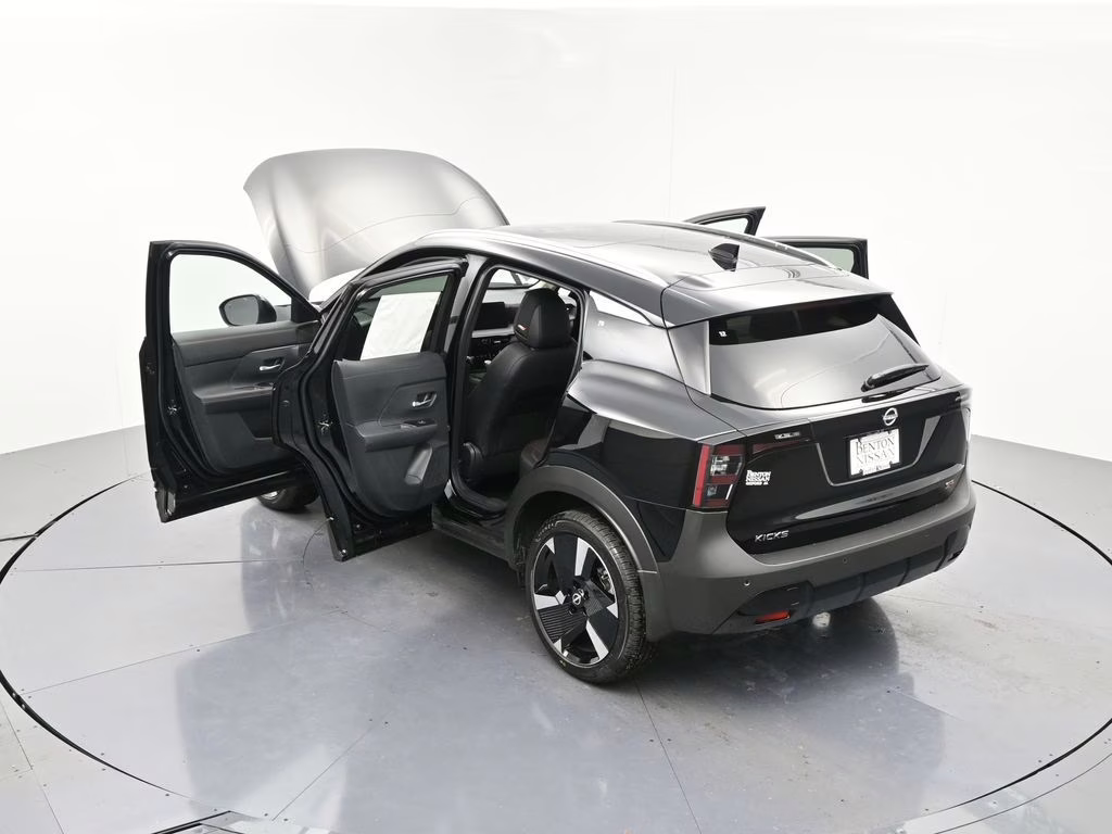 2026 Super Black Nissan Kicks SR FWD SUV