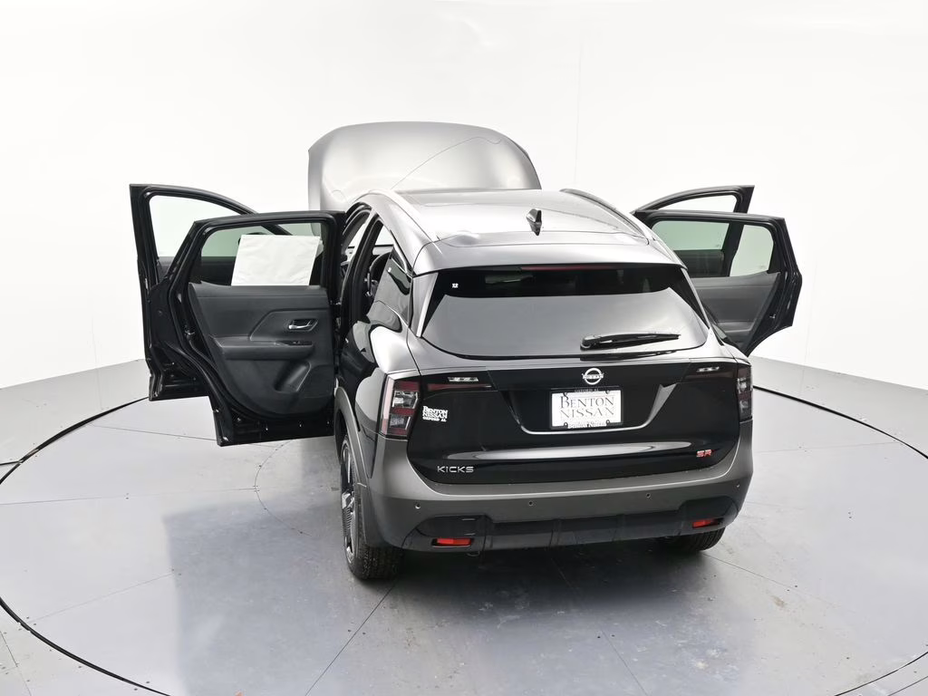 2026 Super Black Nissan Kicks SR FWD SUV