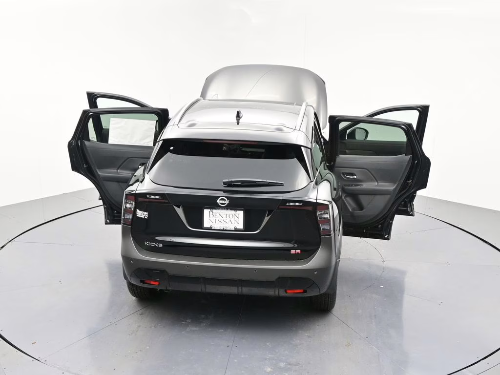 2026 Super Black Nissan Kicks SR FWD SUV