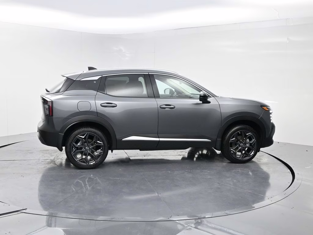 2026 Gun Metallic Nissan Kicks SR FWD SUV