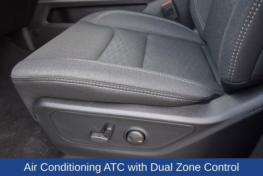 2026 Granite Crystal Metallic Clearcoat Ram 1500 Big Horn/Lone Star 4X4 Truck