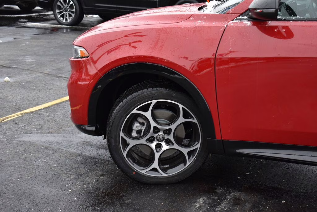 2025 Alfa Rosso Alfa Romeo Tonale Base AWD SUV