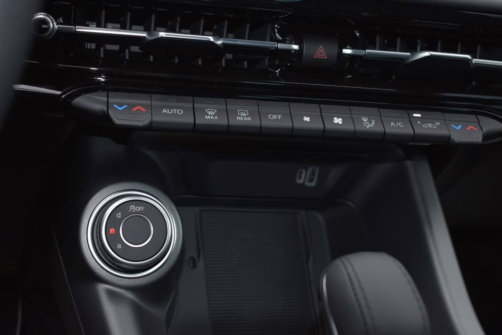 2025 Alfa Rosso Alfa Romeo Tonale Base AWD SUV