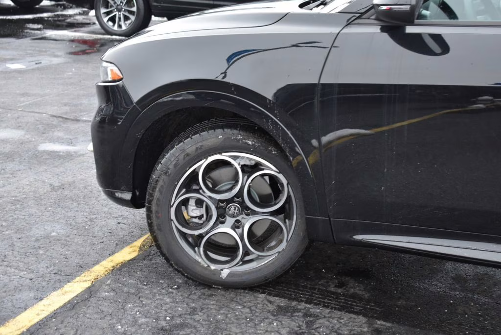 2025 Alfa Black Alfa Romeo Tonale Base AWD SUV