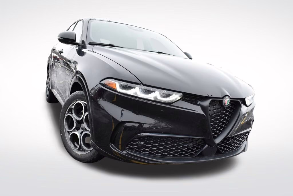2025 Alfa Black Alfa Romeo Tonale Base AWD SUV