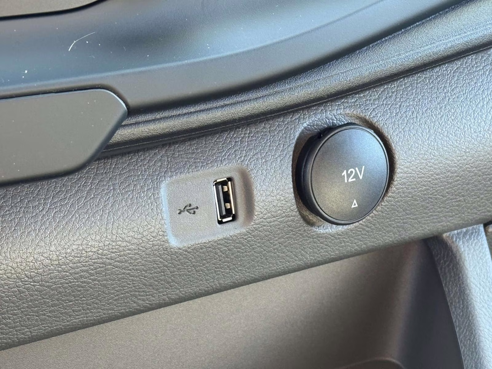 2024 White Ford Transit Cargo Van T-250 130 Low Rf 9070 GVWR RWD RWD Van