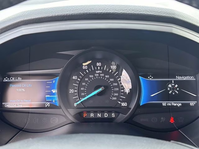 2022 White Metallic Ford Edge Titanium AWD SUV