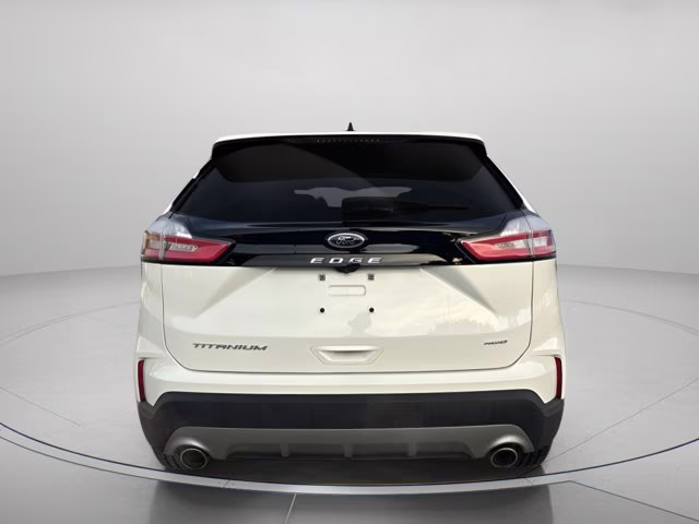 2022 White Metallic Ford Edge Titanium AWD SUV