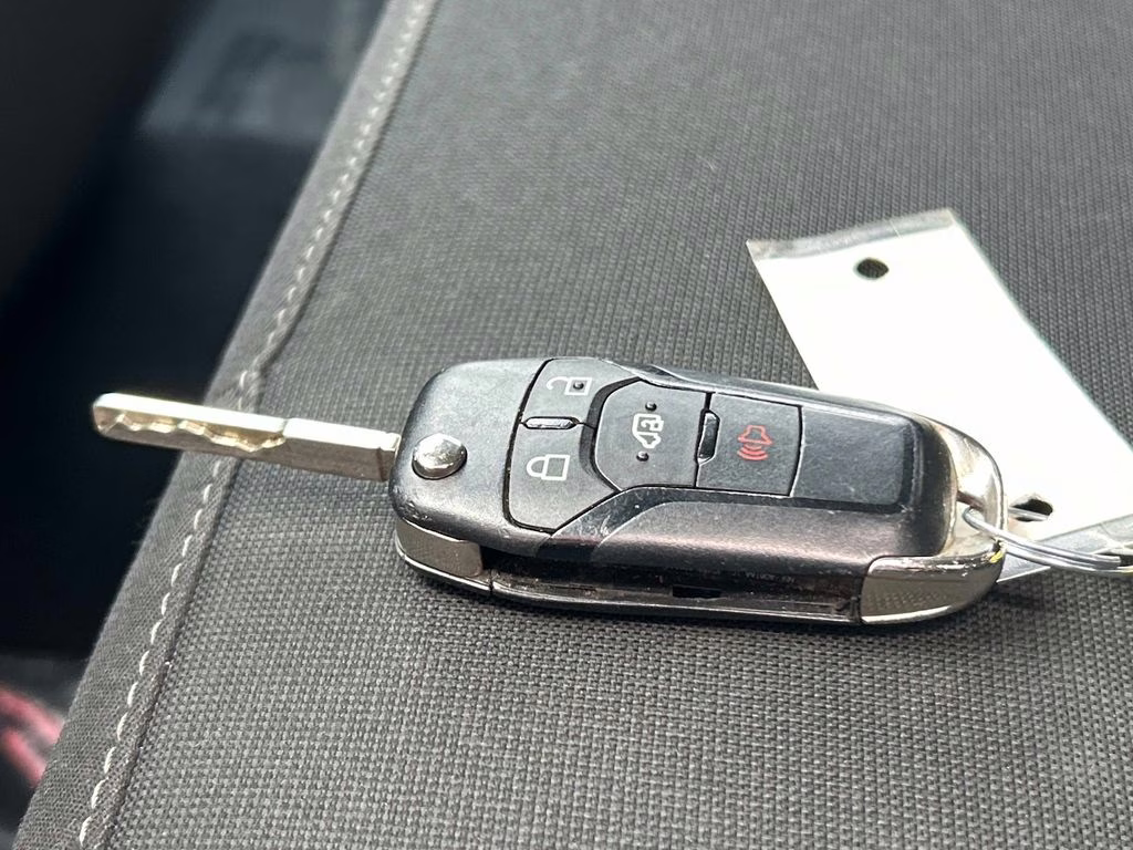 2022 Oxford White Ford Transit-350 XLT AWD Crossover