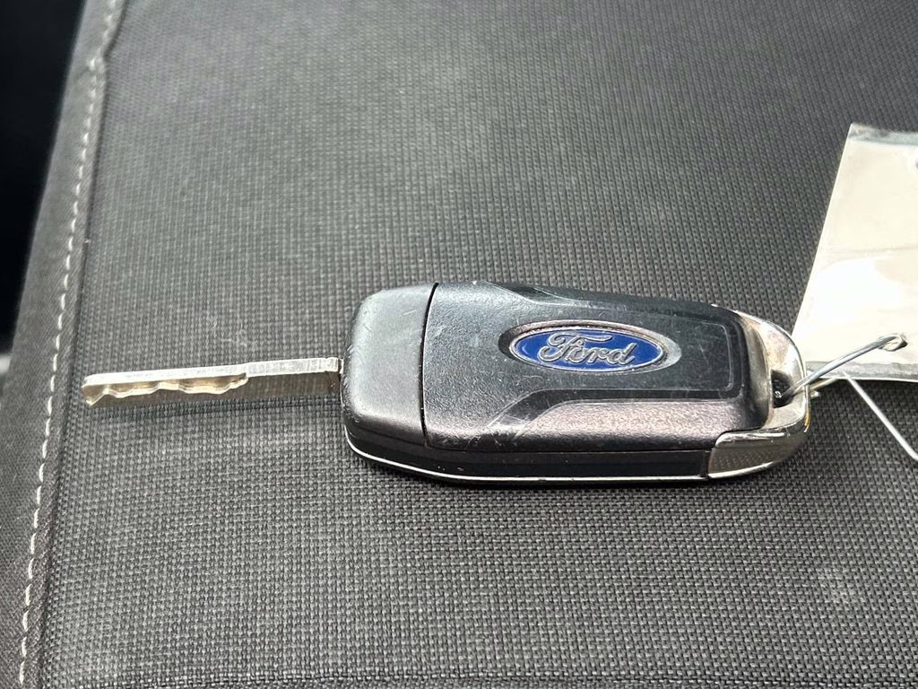 2022 Oxford White Ford Transit-350 XLT AWD Crossover