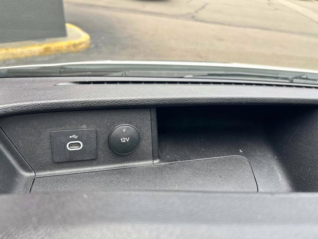 2022 Oxford White Ford Transit-350 XLT AWD Crossover