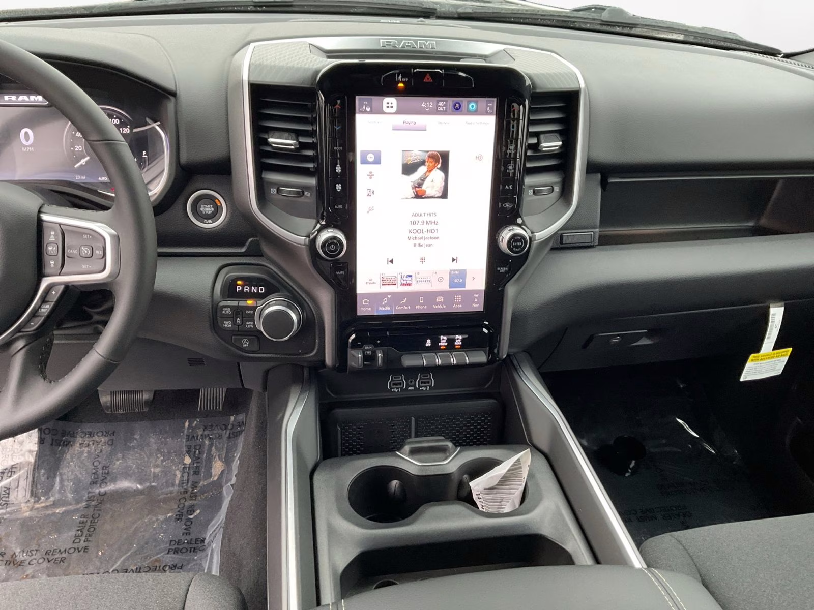 2026 Diamond Black Crystal Pearlcoat Ram 1500 Big Horn/Lone Star 4X4 Truck