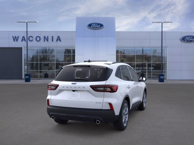 2026 Space Silver Metallic Ford Escape ST-Line AWD SUV