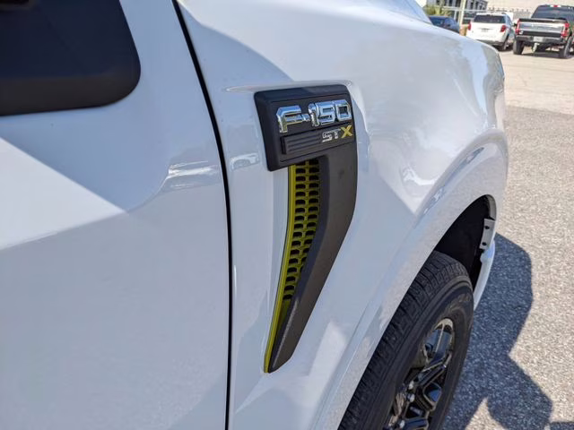 2025 Oxford White Ford F-150 STX RWD Truck