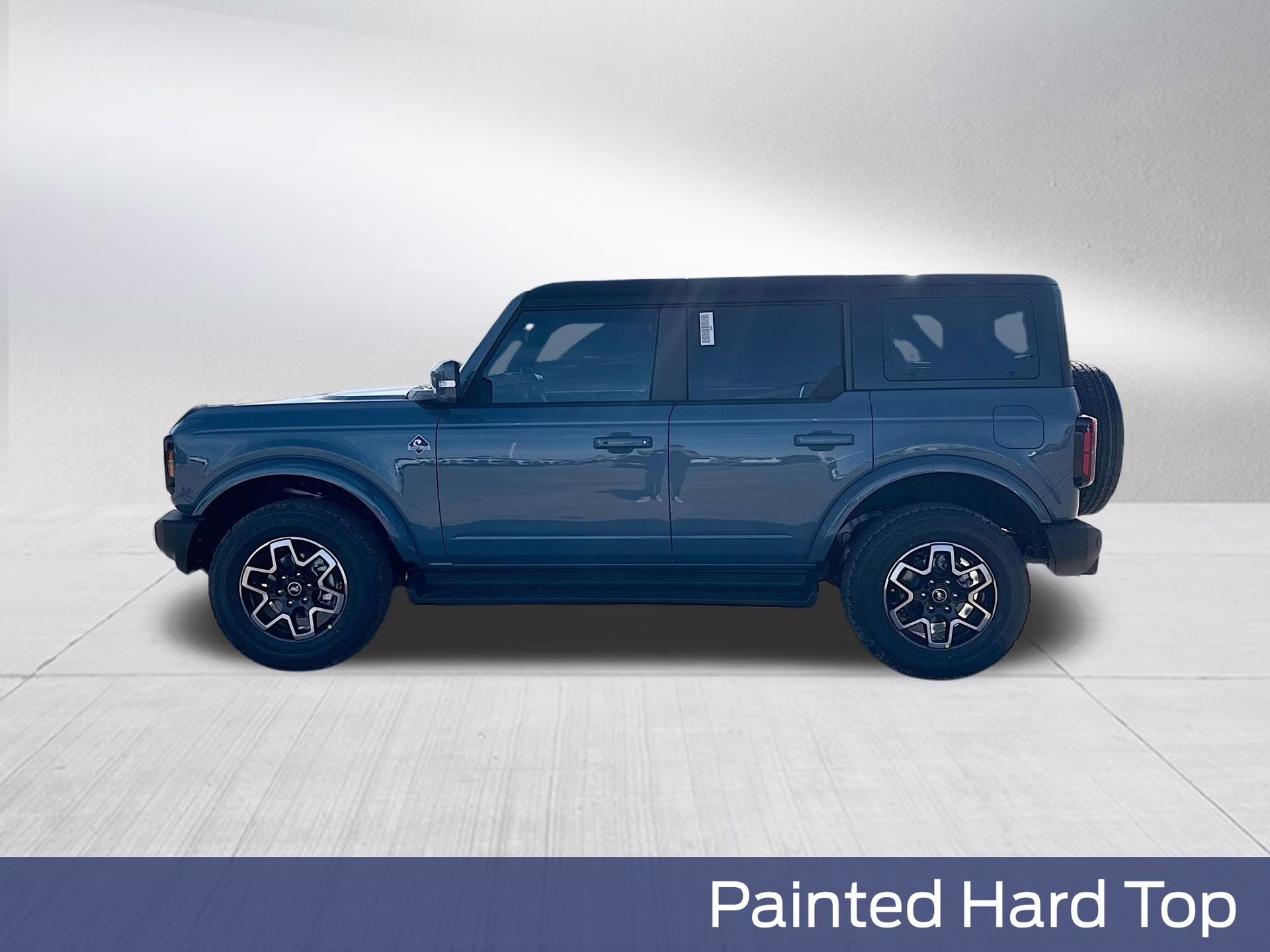 2025 Azure Gray Metallic Tri-Coat Ford Bronco Outer Banks 4X4 SUV