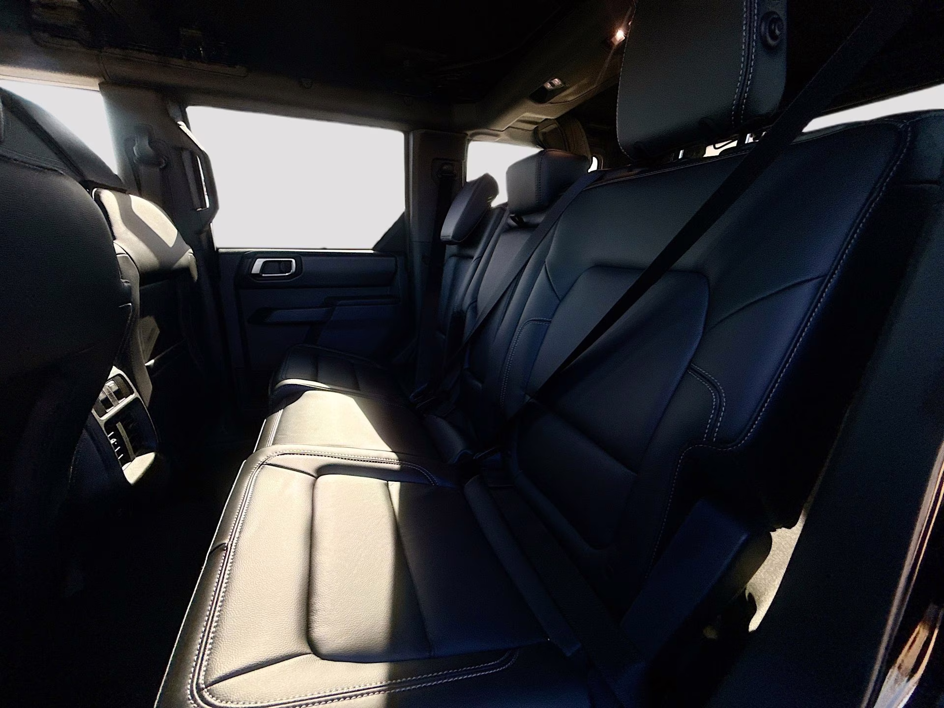 2025 Shadow Black Ford Bronco Outer Banks 4X4 SUV