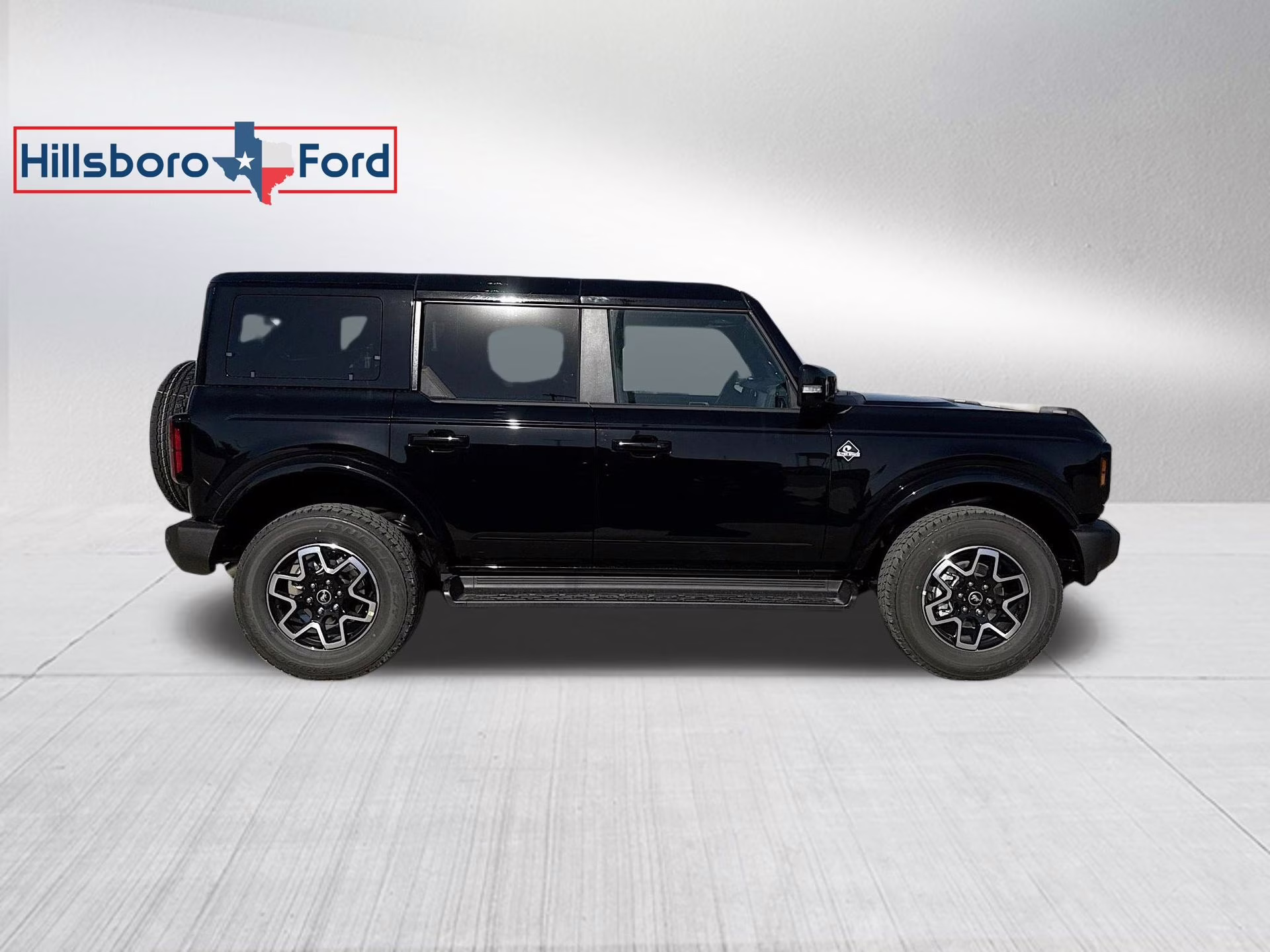 2025 Shadow Black Ford Bronco Outer Banks 4X4 SUV