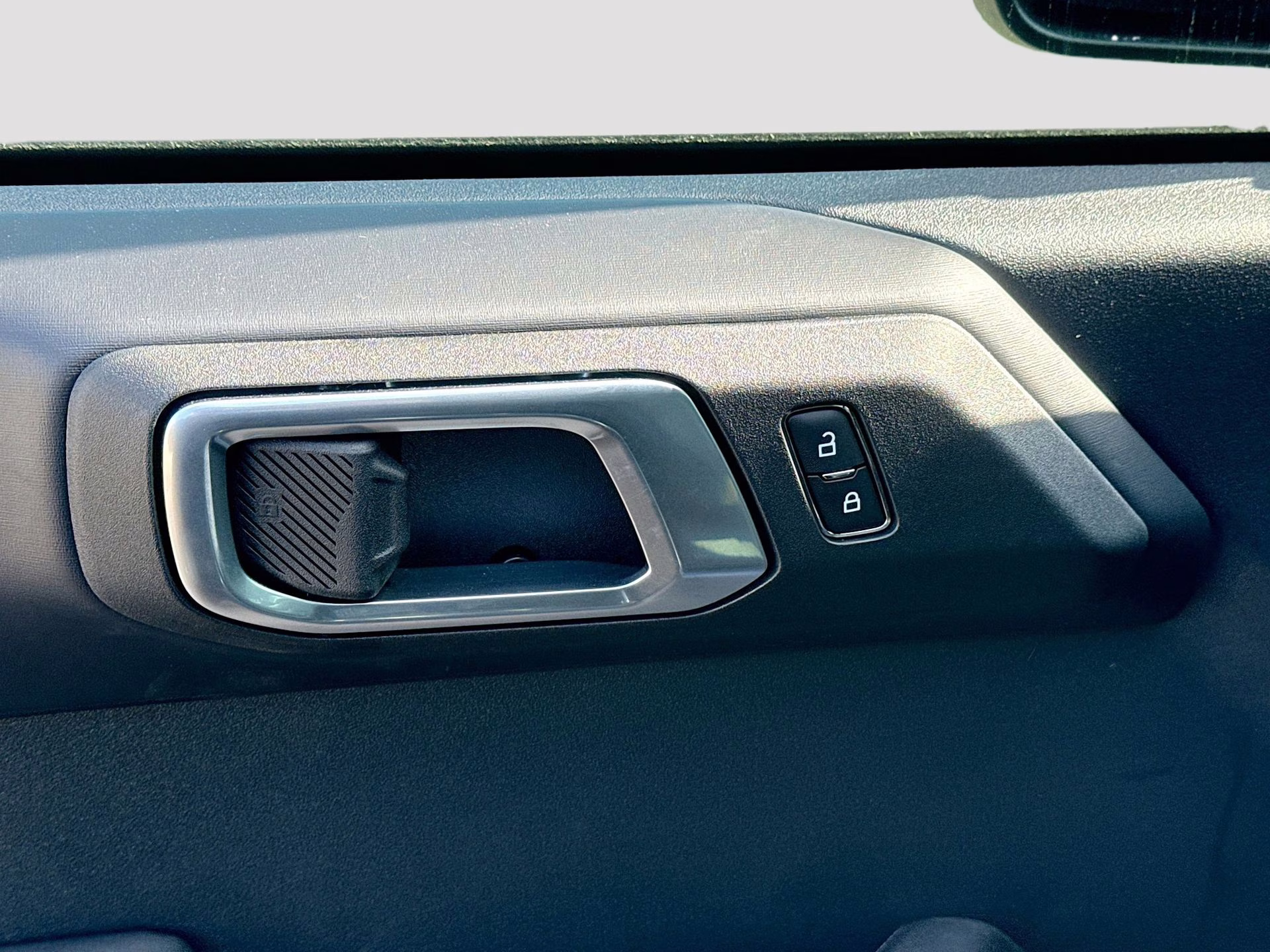 2025 Azure Gray Metallic Tri-Coat Ford Bronco Outer Banks 4X4 SUV