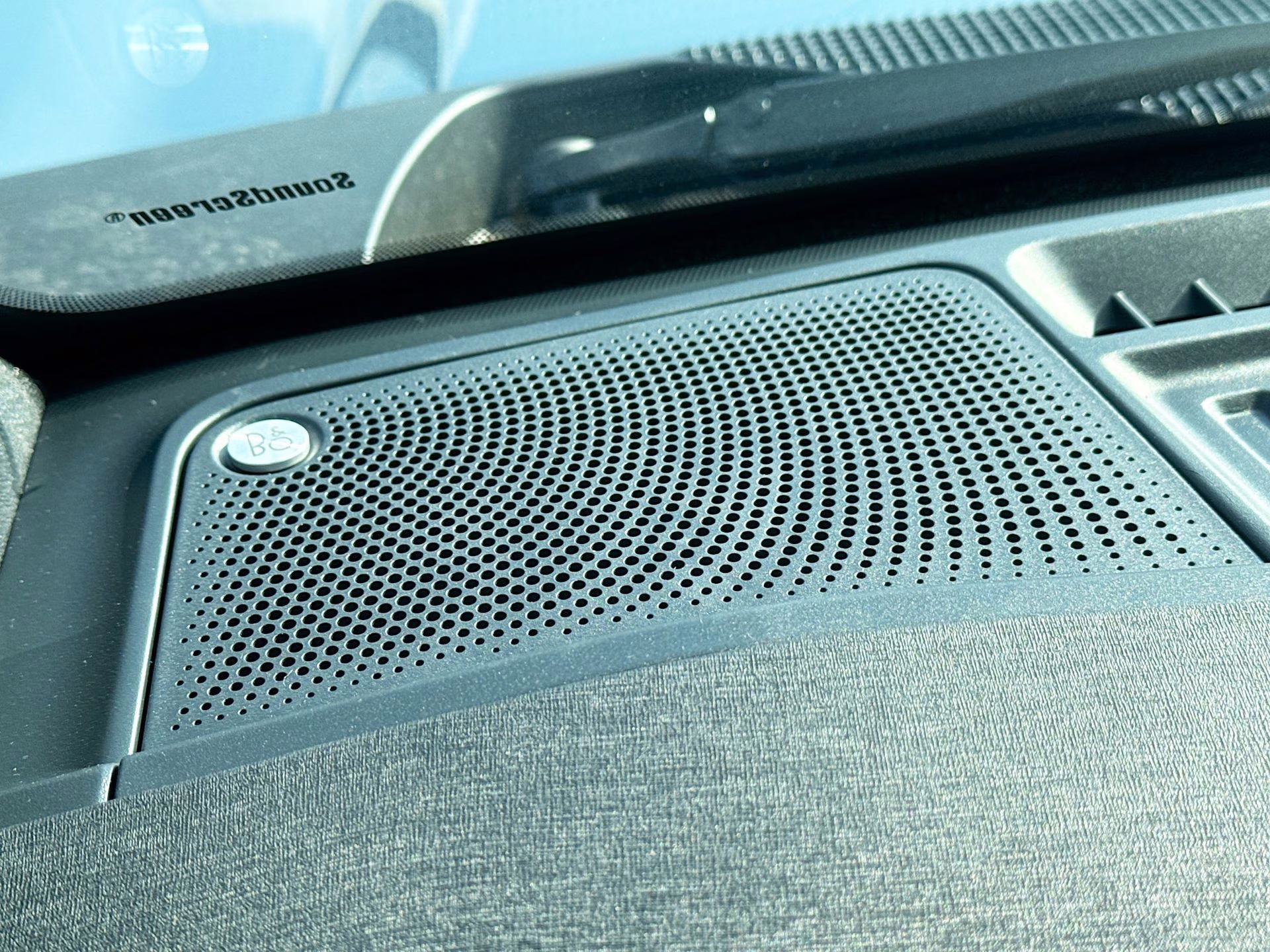2025 Azure Gray Metallic Tri-Coat Ford Bronco Outer Banks 4X4 SUV