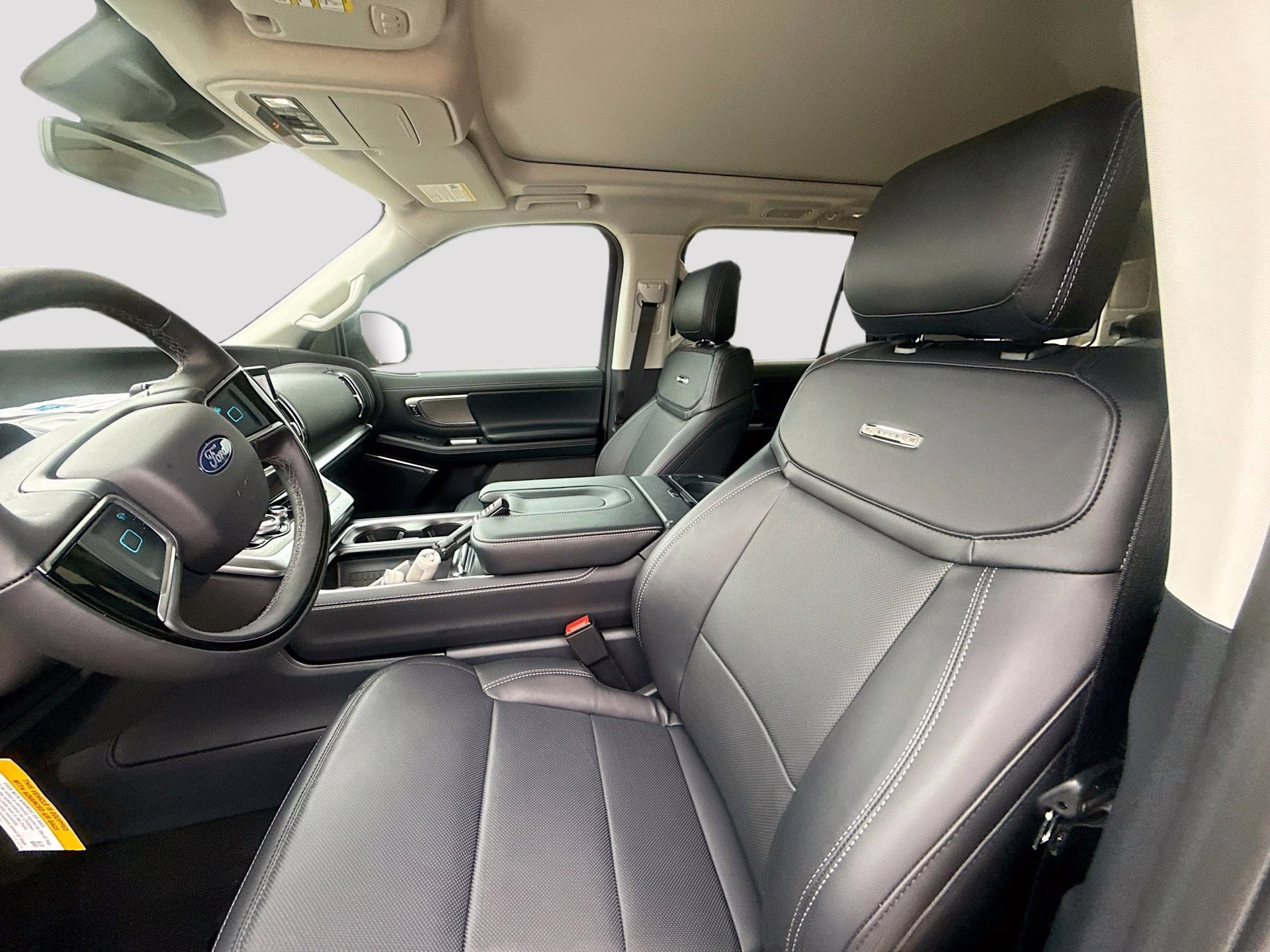 2025 Glacier Gray Metallic TriCoat Ford Expedition Platinum 4X4 SUV