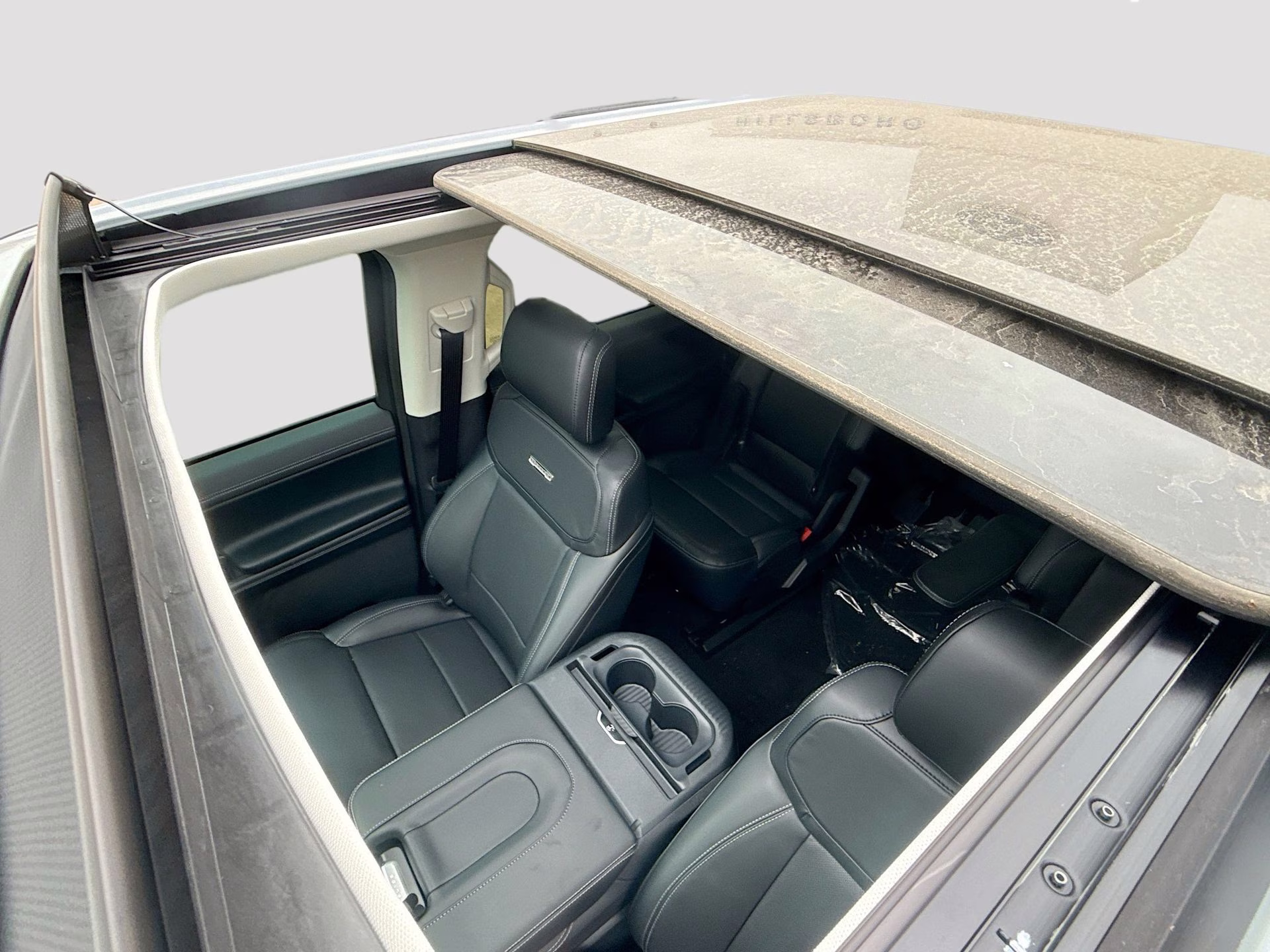 2025 Glacier Gray Metallic TriCoat Ford Expedition Platinum 4X4 SUV