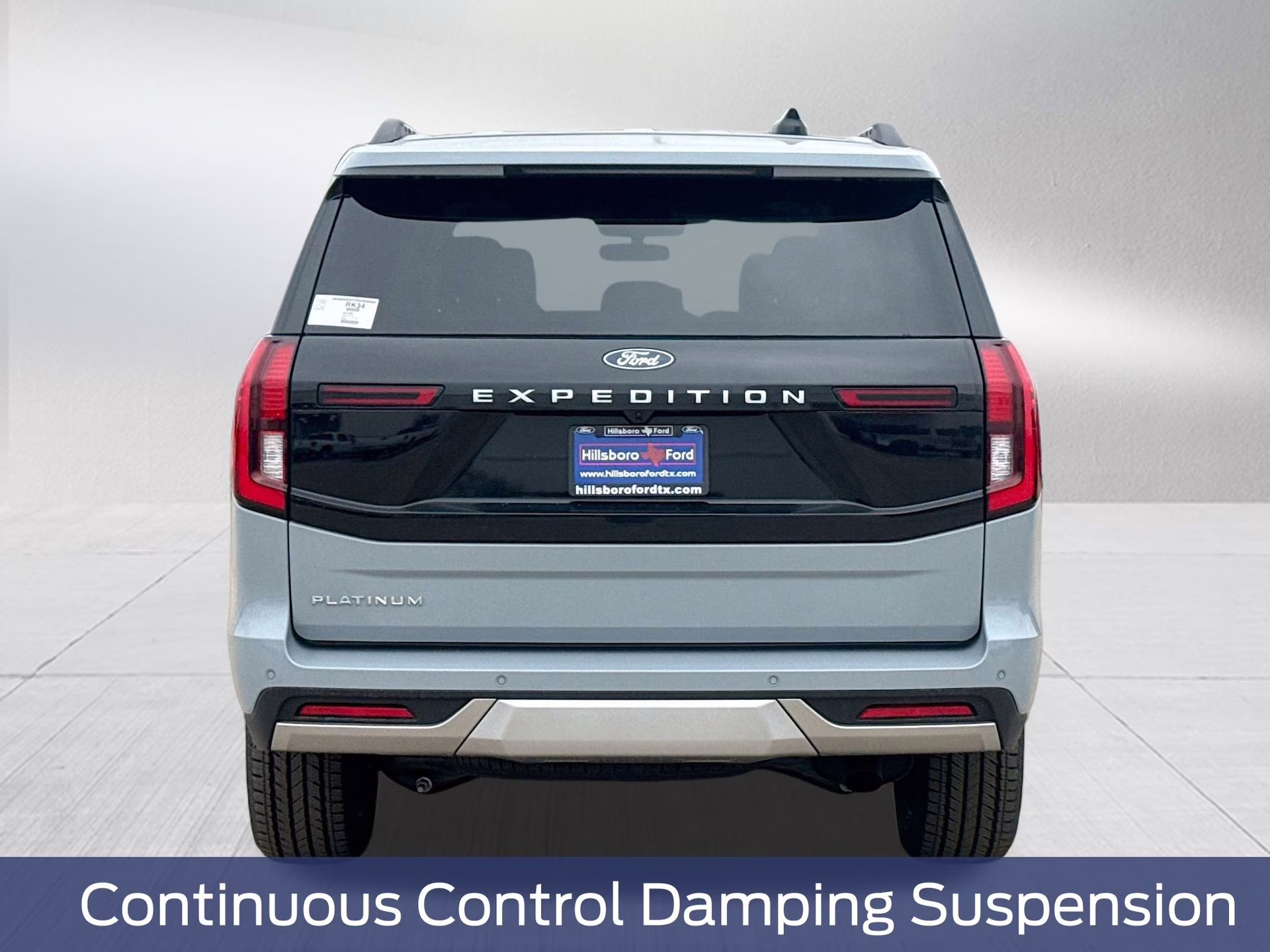 2025 Glacier Gray Metallic TriCoat Ford Expedition Platinum 4X4 SUV