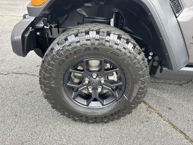 2026 Granite Crystal Metallic Clearcoat Jeep Wrangler Willys 4X4 Convertible