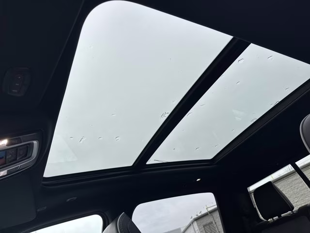 2026 Diamond Black Crystal Pearlcoat Ram 1500 Laramie 4X4 Truck