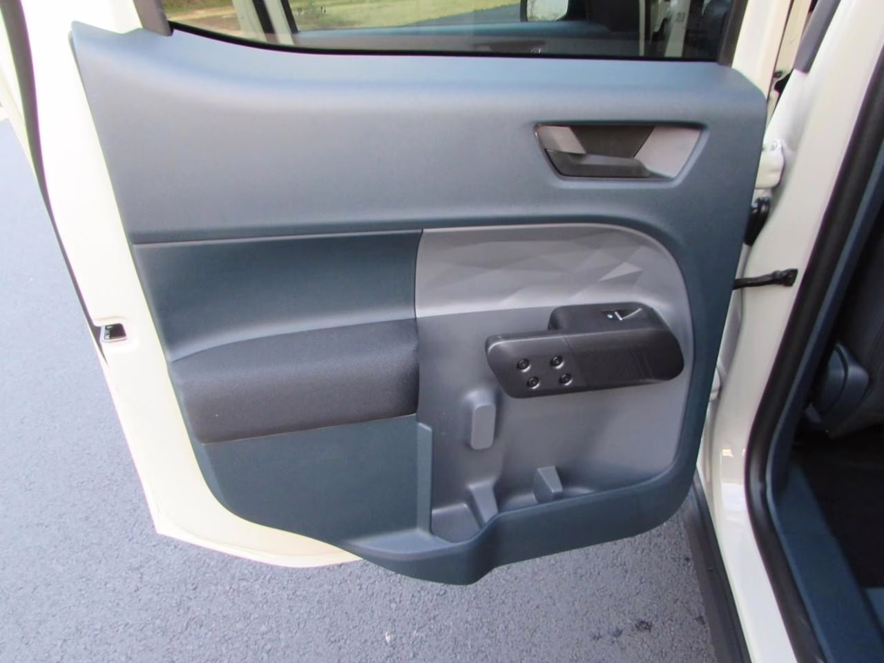 2025 Desert Sand Ford Maverick XL AWD Truck