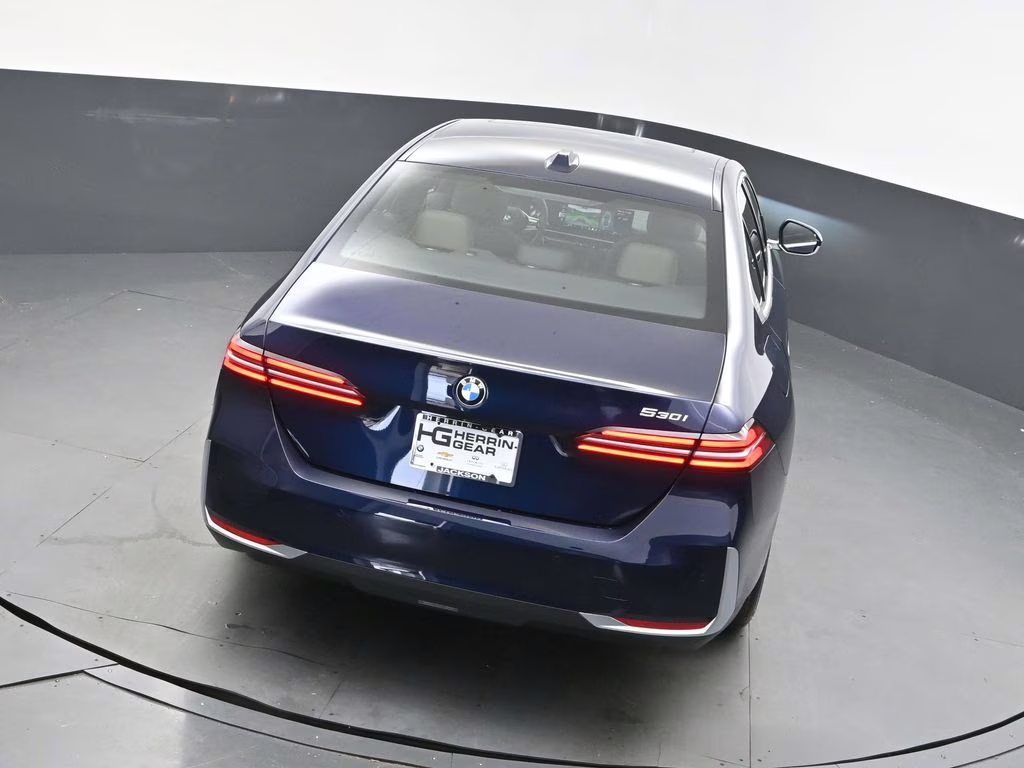 2026 Tanzanite Blue II Metallic BMW 5 Series 530i RWD Sedan